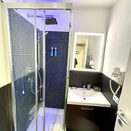 Chroma Italy - Chroma Tessera 4* Rom