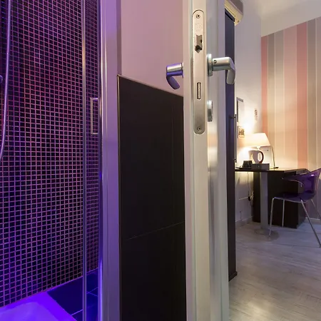 Frühstückspension Chroma Italy - Chroma Tessera 4*